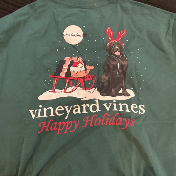 Vineyard vines holiday special shirt - Picture 4 of 4